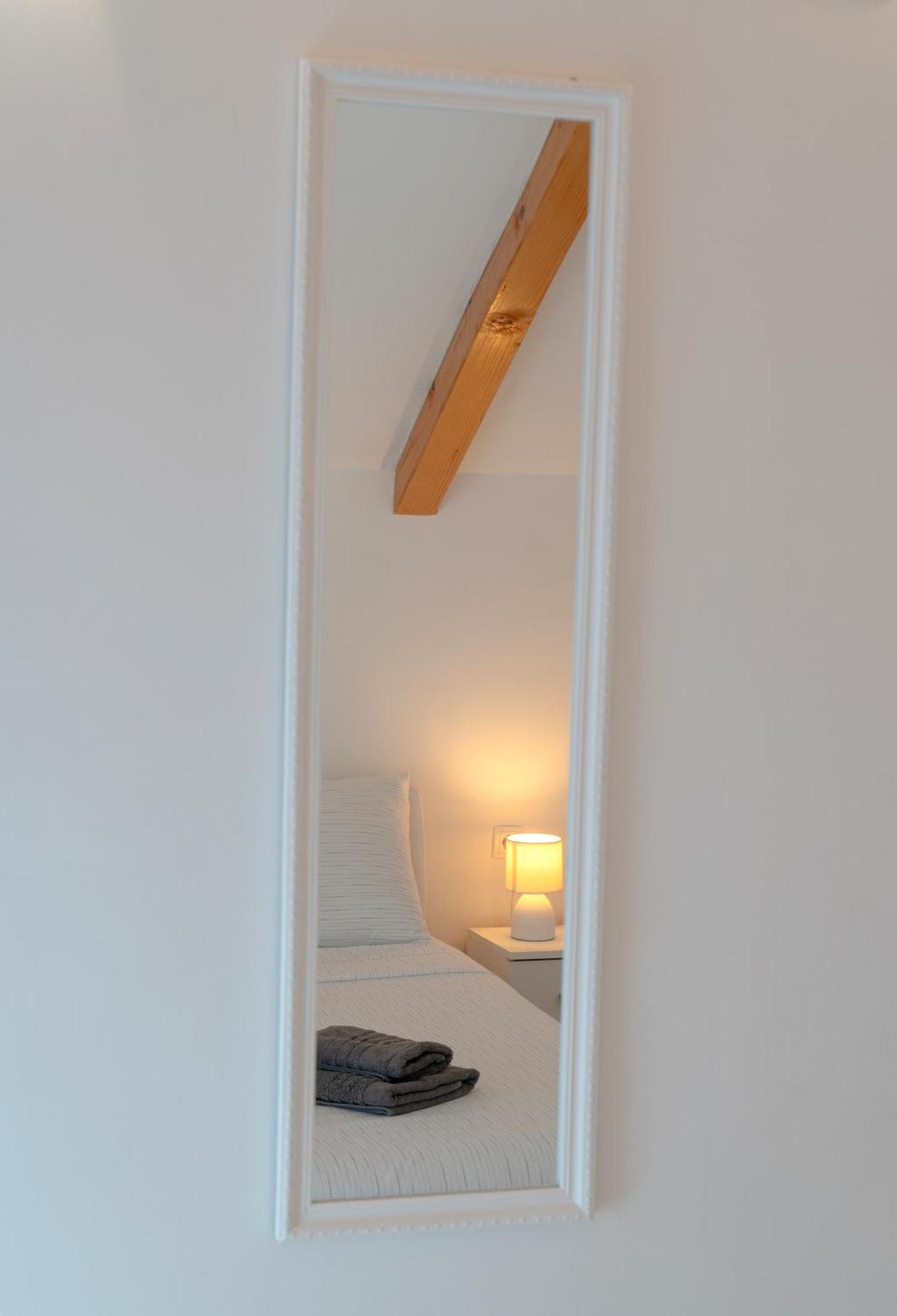 Apartments Srdanovic Omiš Buitenkant foto