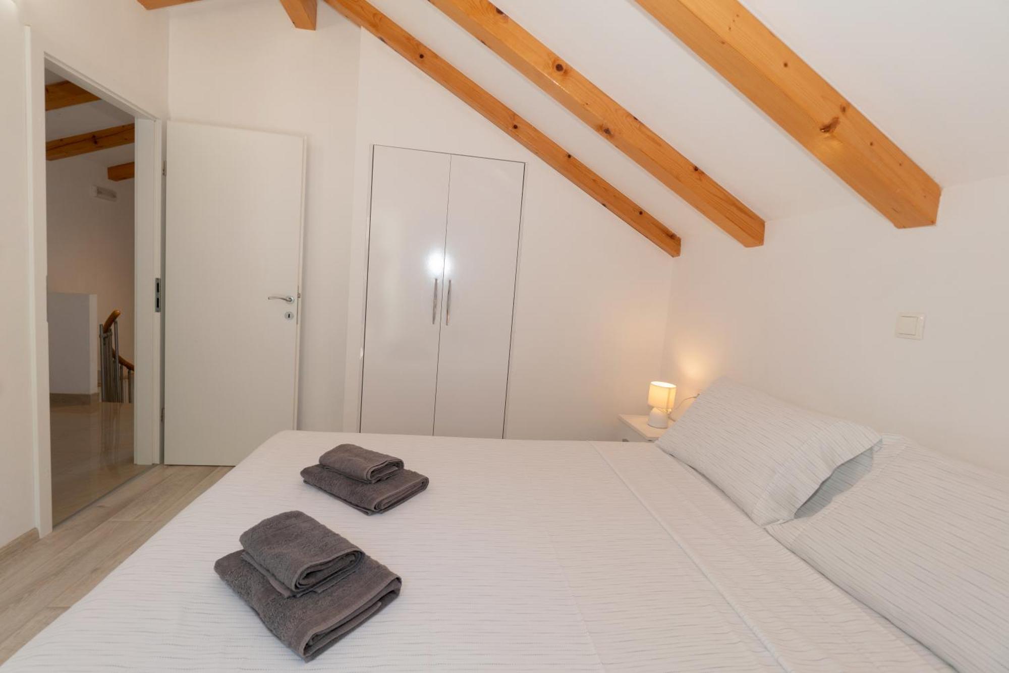 Apartments Srdanovic Omiš Buitenkant foto