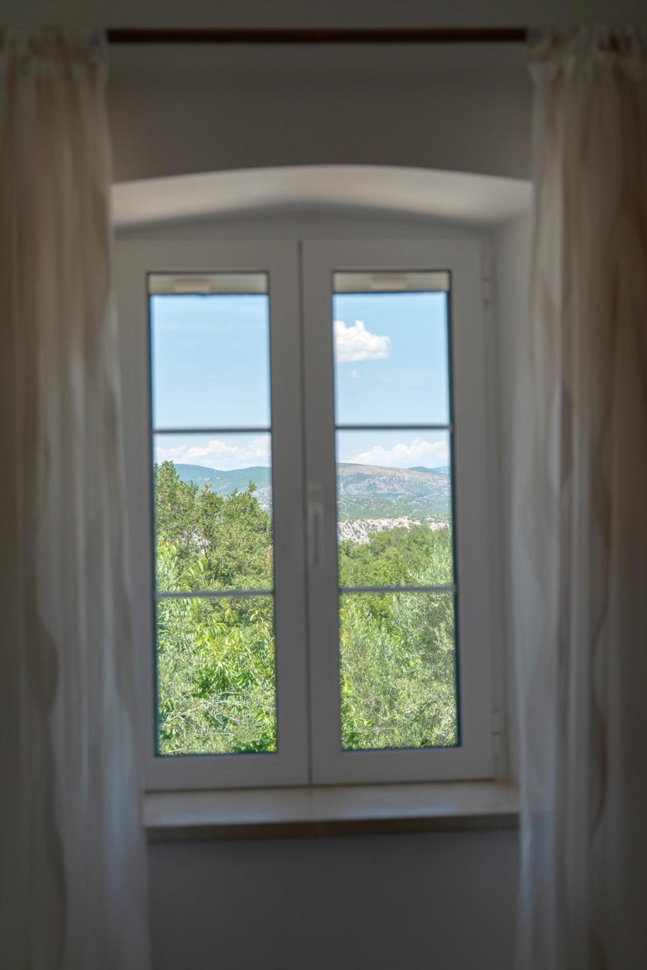 Apartments Srdanovic Omiš Buitenkant foto