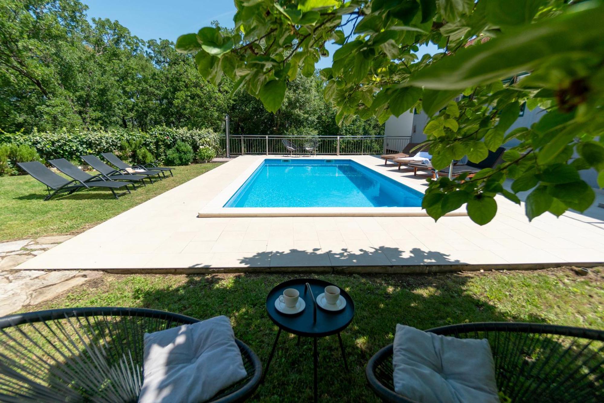 Apartments Srdanovic Omiš Buitenkant foto
