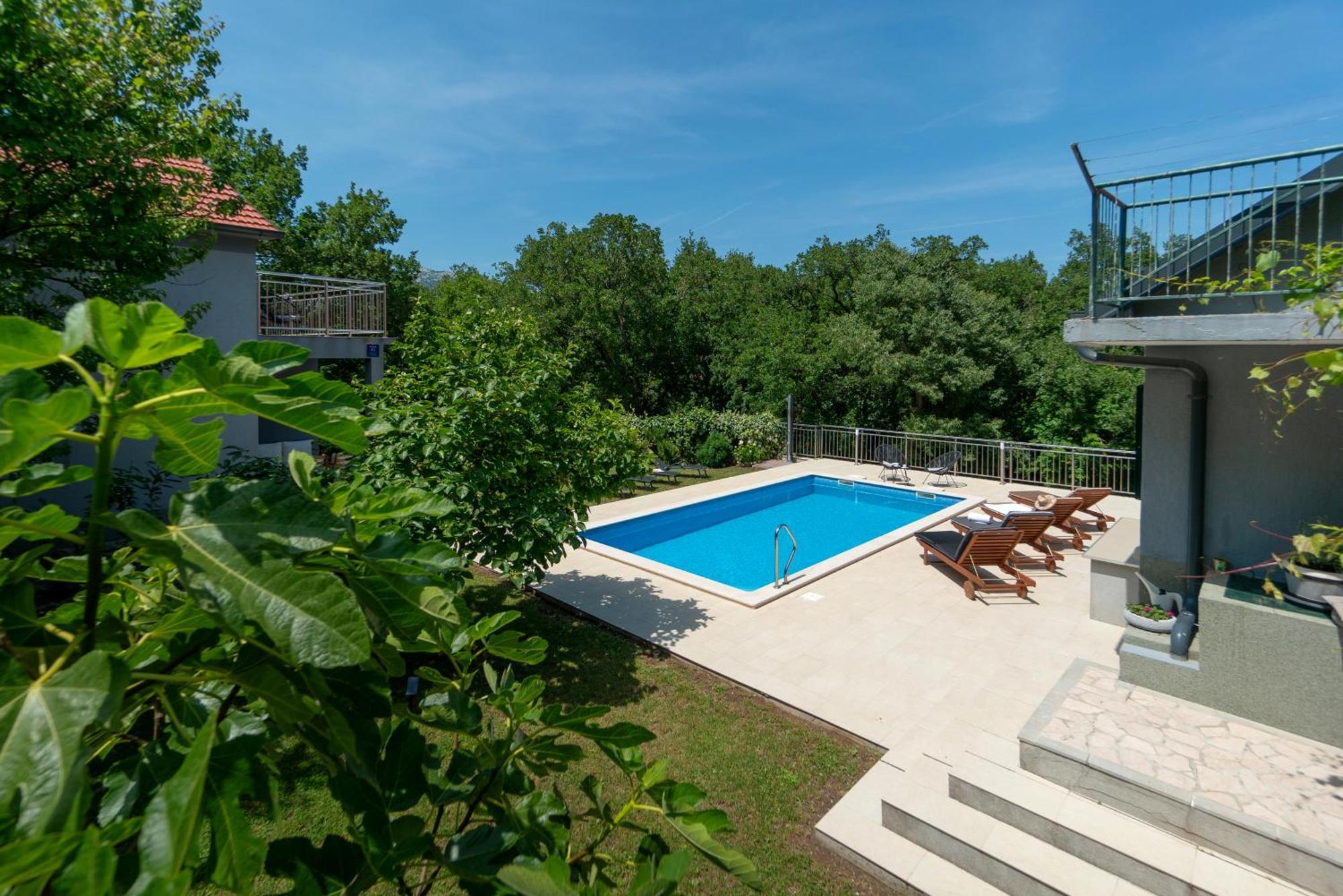 Apartments Srdanovic Omiš Buitenkant foto