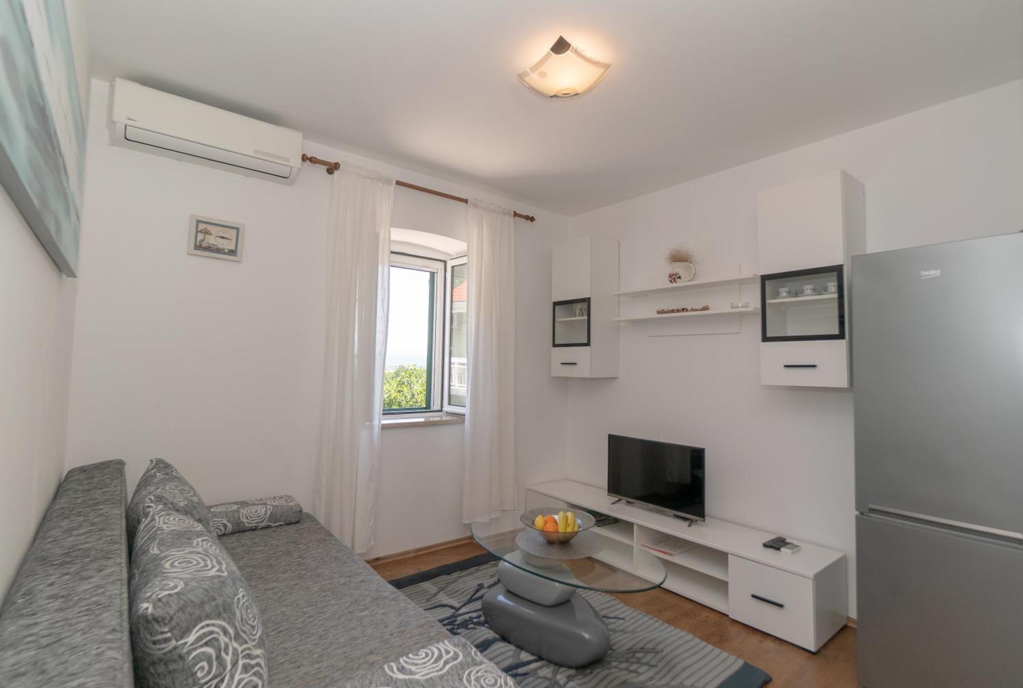 Apartments Srdanovic Omiš Buitenkant foto