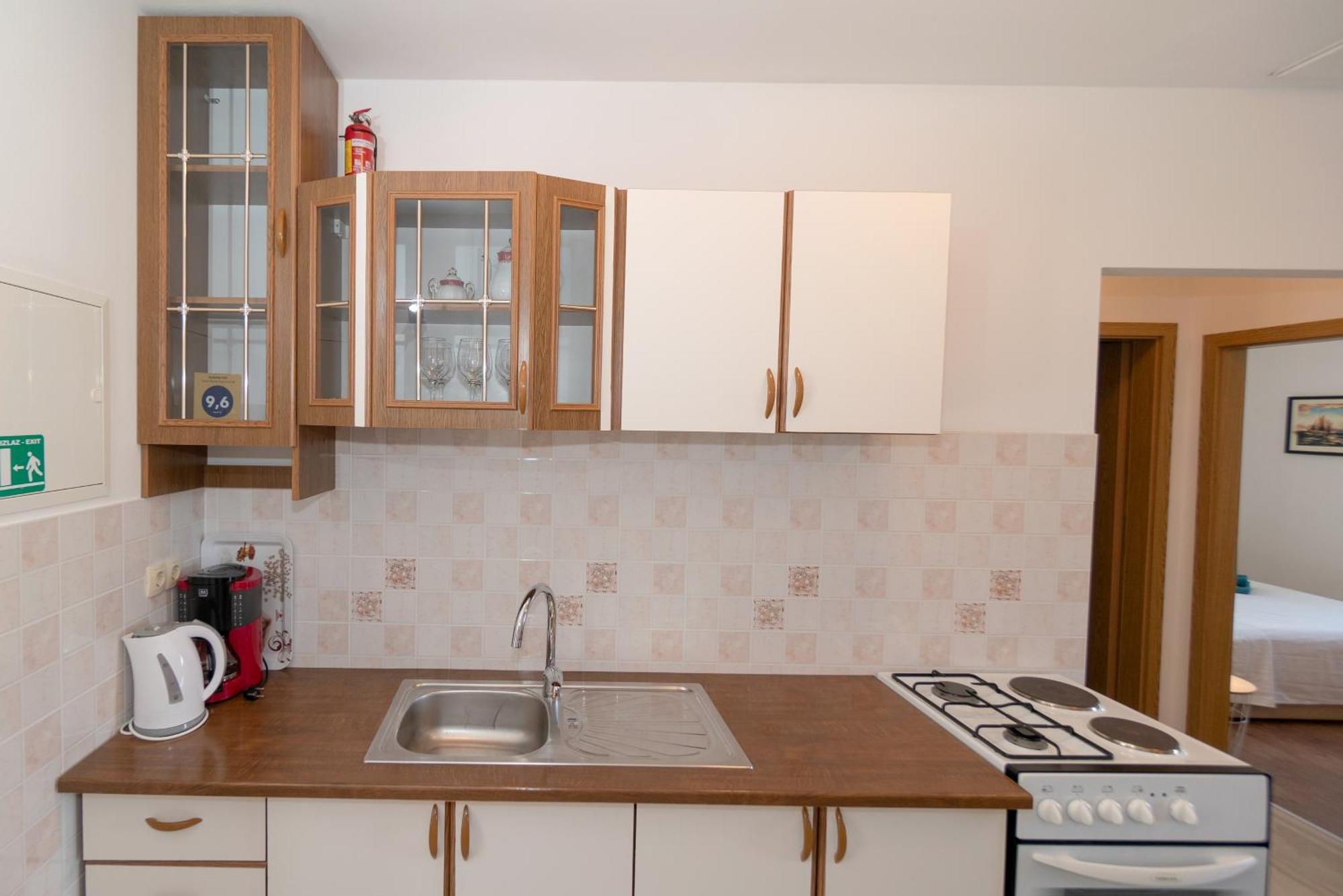 Apartments Srdanovic Omiš Buitenkant foto